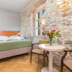 Guest house Captain's ****